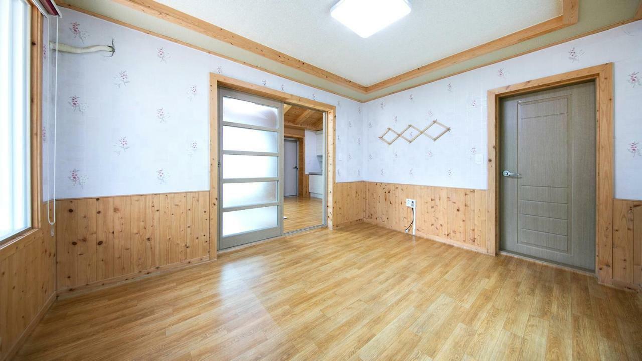 Samcheok Sol Beach Pension Exterior photo